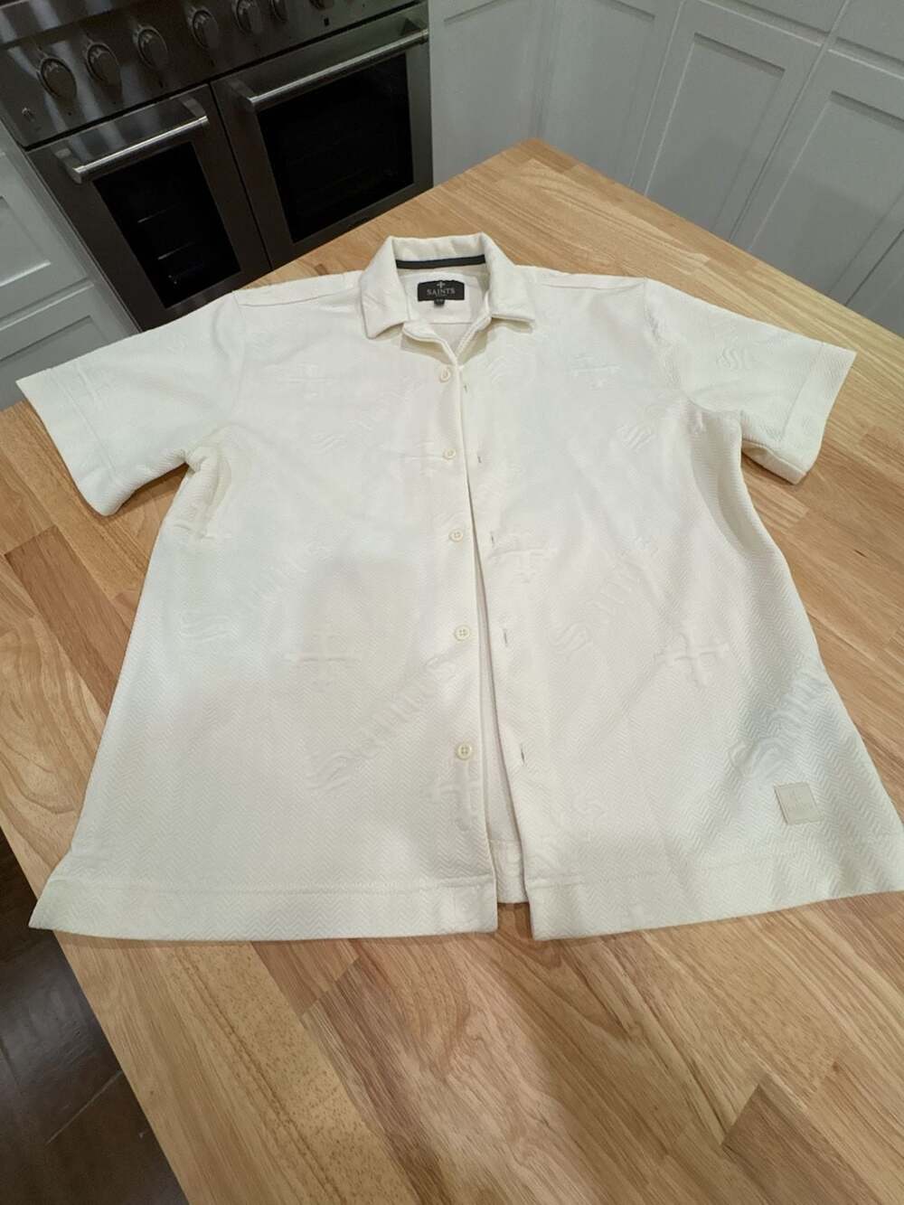 Saints Studio Men's Textured Jacquard Cross Embossed Short Sleeve Button-Up
